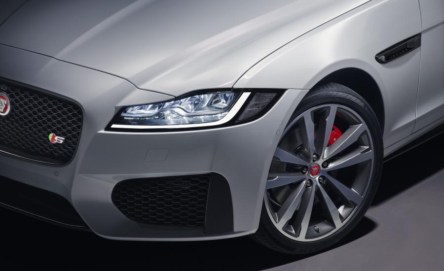 Детали экстерьера Jaguar XF S Sportbrake 2017 года  (WW) (фото 15 из 67)